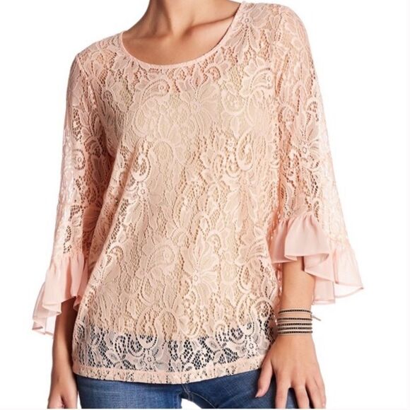 ✨Pleione Lace bell sleeve top✨ - Picture 1 of 6